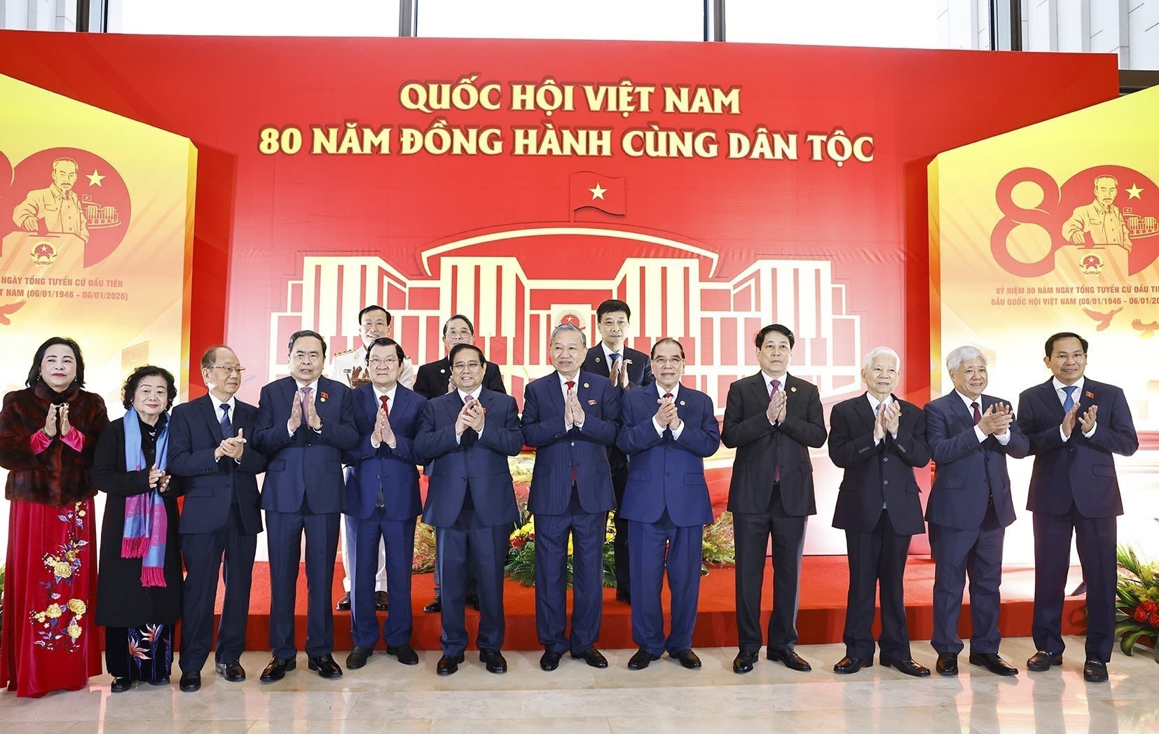 Ảnh 3 bài 12 báo Nhân dân.jpg